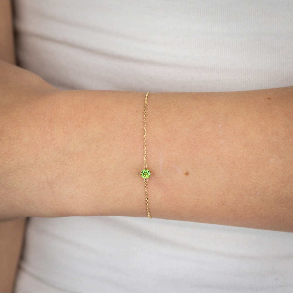 0.30 Carat Peridot Adjustable Bracelet 17cm in 9ct Yellow Gold