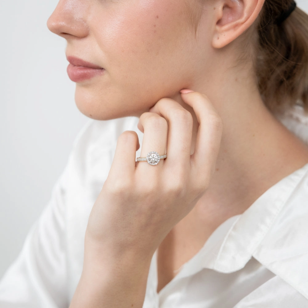 14ct Yellow Gold 1 Carat Brilliant Cut Diamond Halo Solitaire Ring with Diamonds on Shank