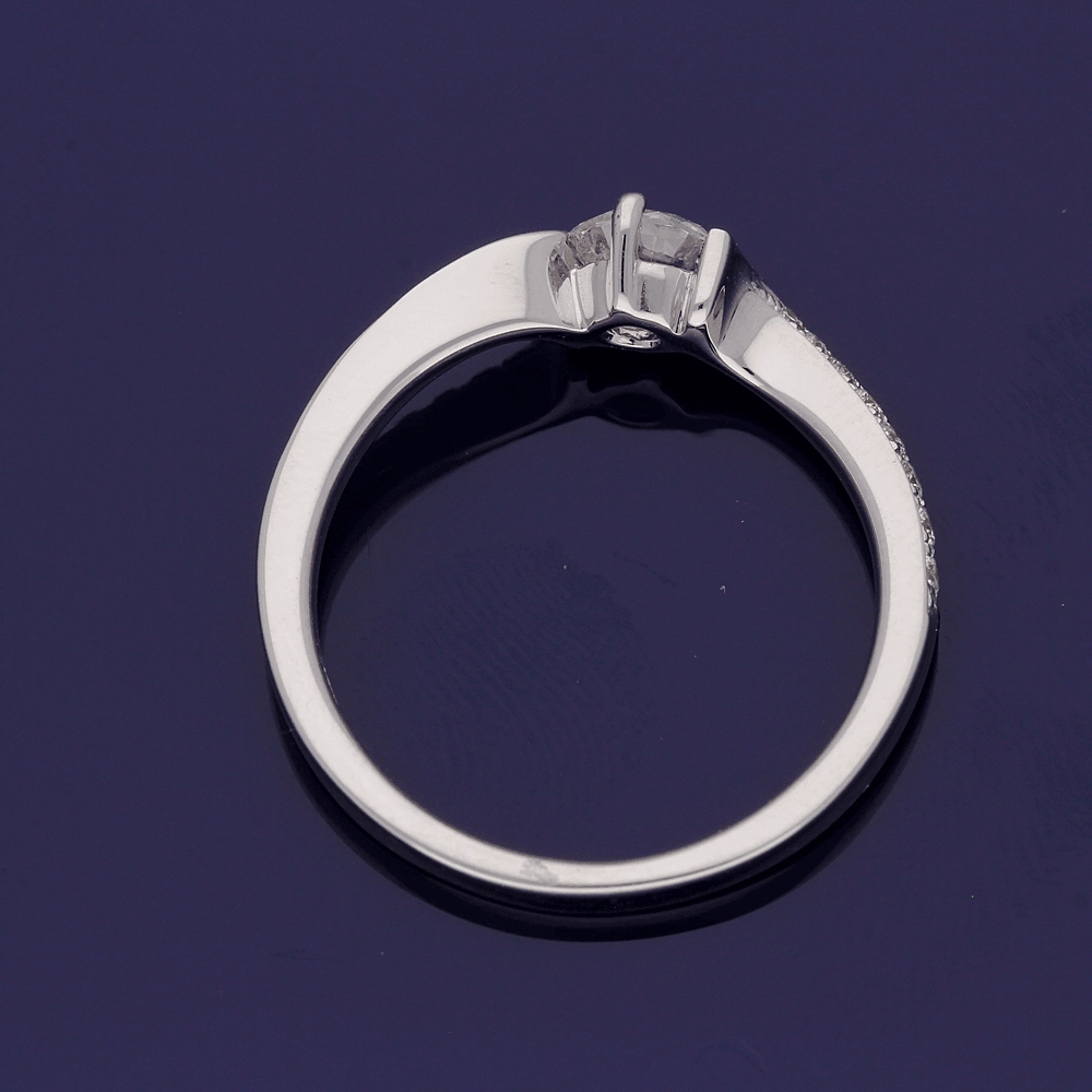 18ct White Gold Certificated 0.46ct Diamond Solitaire Twist Ring with Diamond Set Shoulders