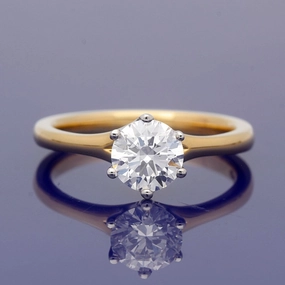 18ct Yellow Gold Certificated 1.01ct Diamond Solitaire Ring