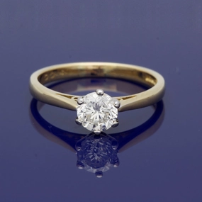 18ct Yellow Gold Diamond Solitaire Ring