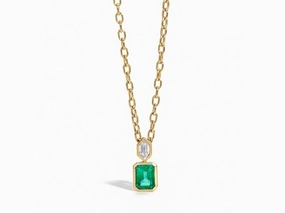 18KYG EMERALD & DIAMOND PENDANT