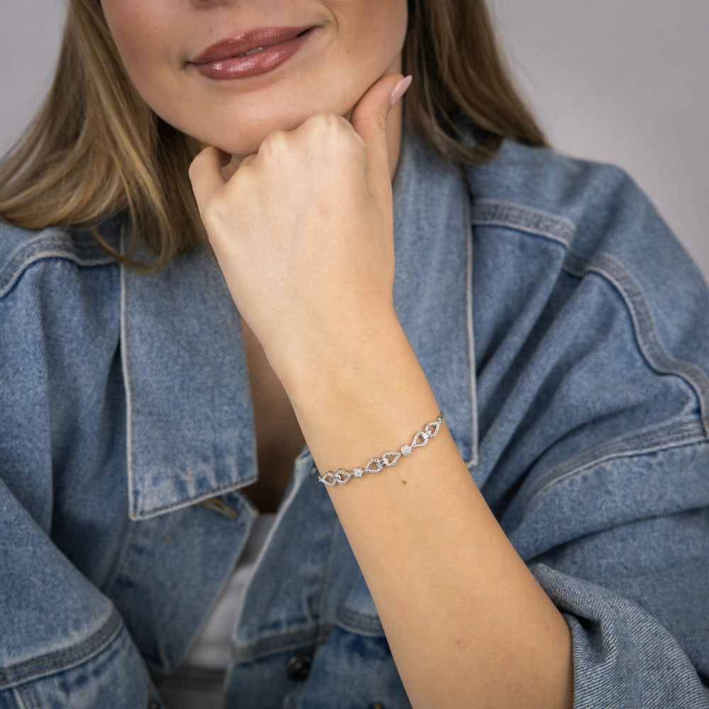 1/10 Carat Diamond Fancy Bracelet in Sterling Silver