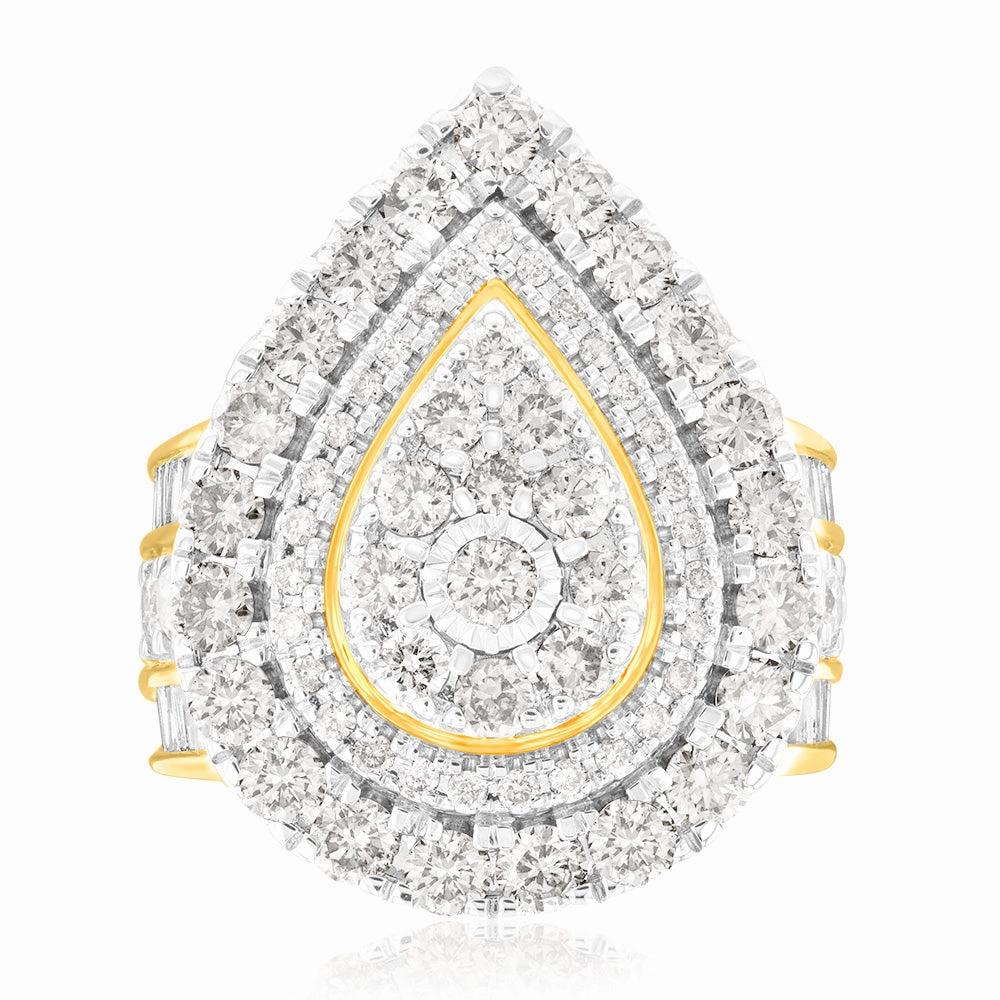 9ct Yellow Gold 3 Carat Diamond Ring with Brilliant Cut and Tapered Baguette Diamonds