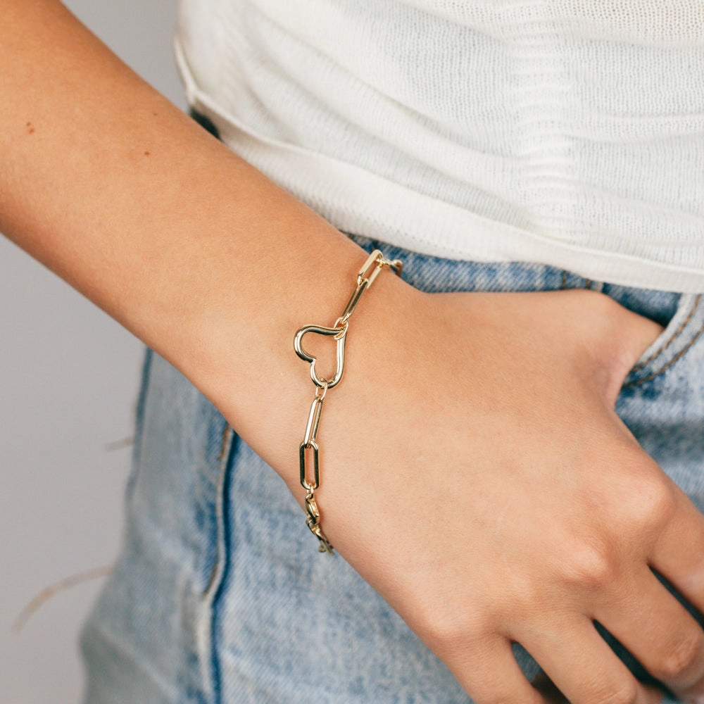 9ct Yellow Gold Open Heart Paperclip 19.7cm Bracelet