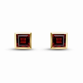 9ct yellow gold square garnet stud earrings