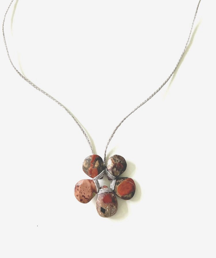 ANN LIGHTFOOT - PETITE RED SPOTTED CHALCEDONY FLOWER NECKLACE