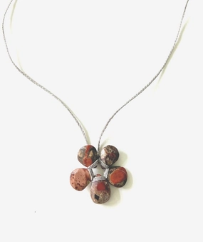 ANN LIGHTFOOT - PETITE RED SPOTTED CHALCEDONY FLOWER NECKLACE