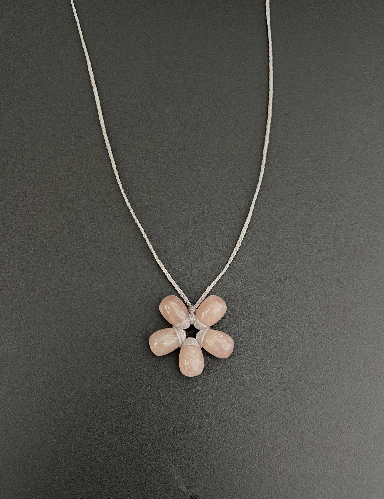 ANN LIGHTFOOT - PETITE SUNSTONE FLOWER NECKLACE