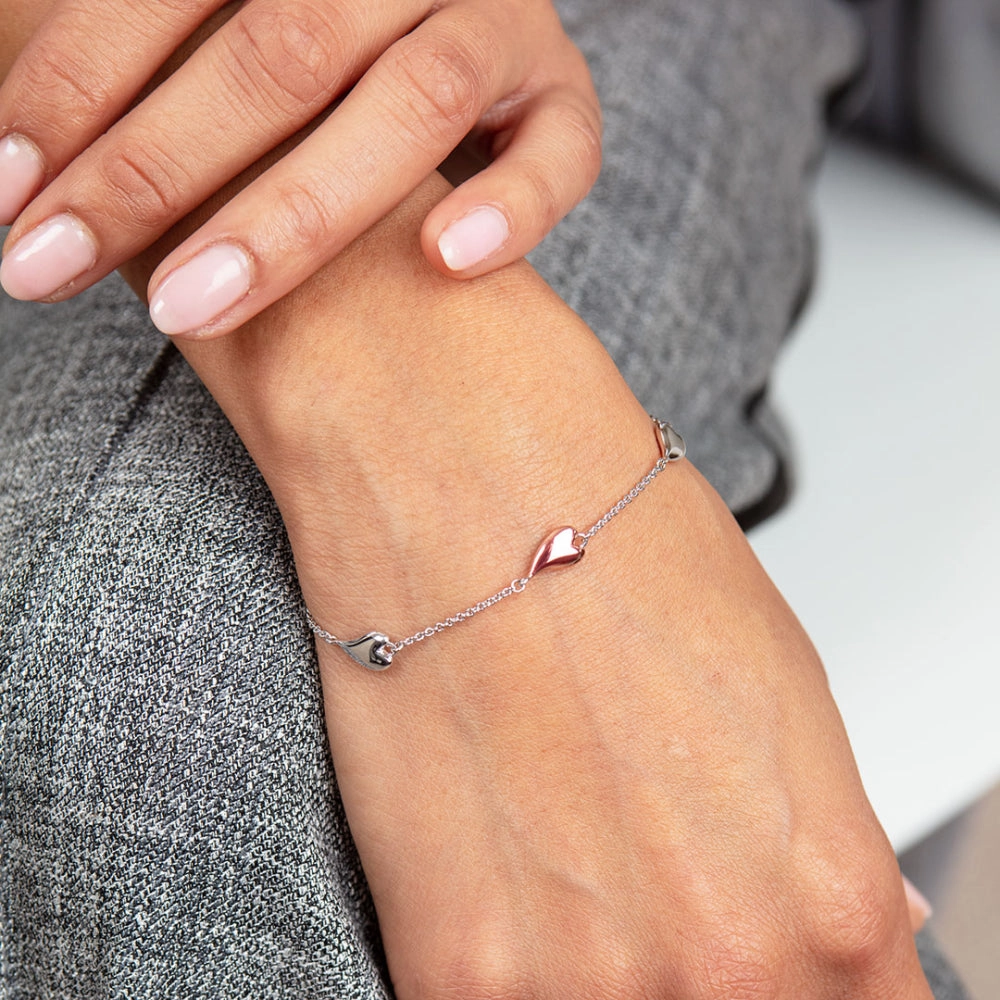 Desire Kiss Blush Heart Station Bracelet