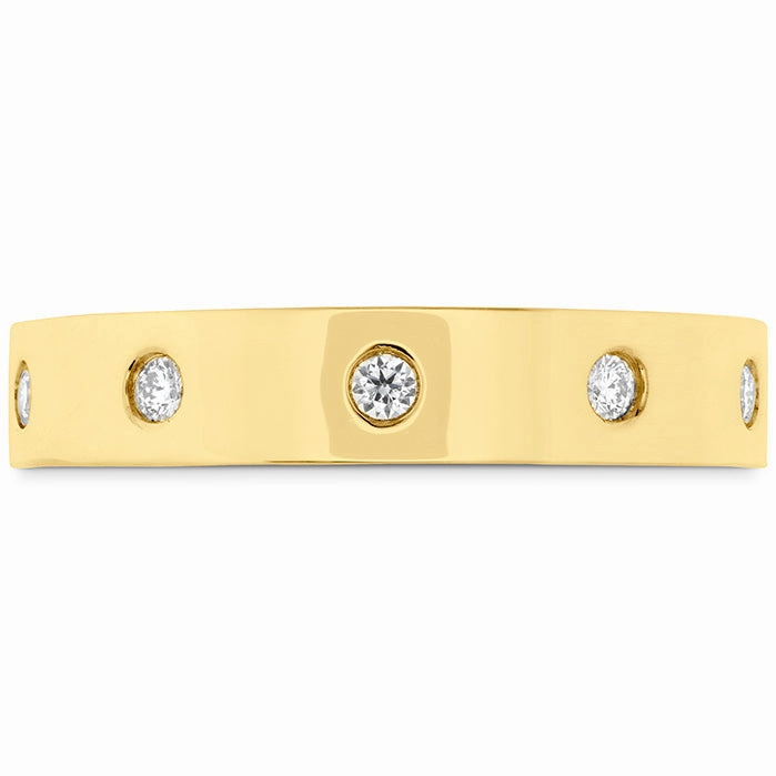 Hearts On Fire Coupled Multi Diamond Flat Burnish Band