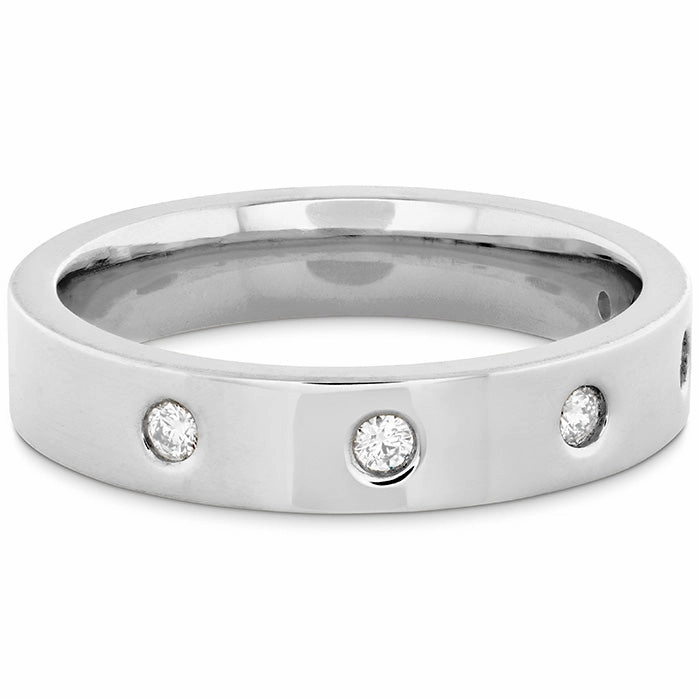 Hearts On Fire Coupled Multi Diamond Flat Burnish Band
