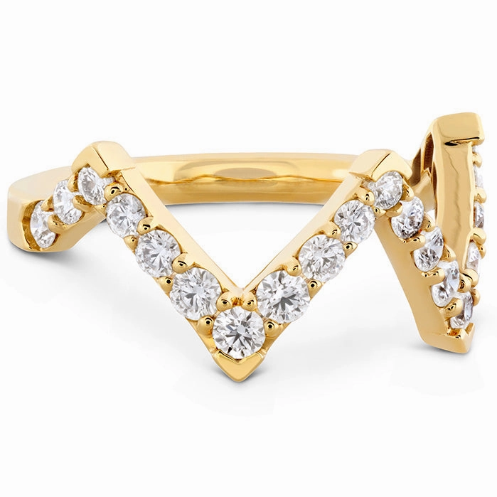 Hearts On Fire Triplicity Pointed Diamond Ring