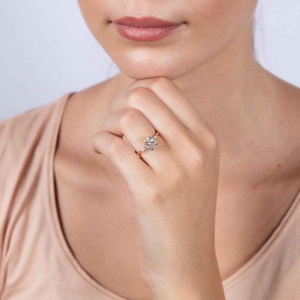 Luminesce Lab Grown 18ct Yellow Gold 1.10 Carat Diamond Solitaire Ring with 1 Carat Oval Center Diamond