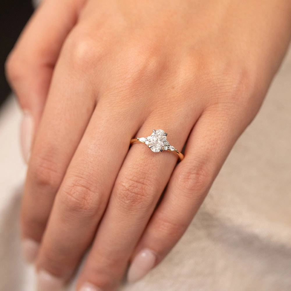 Luminesce Lab Grown 18ct Yellow Gold 1.10 Carat Diamond Solitaire Ring with 1 Carat Oval Center Diamond