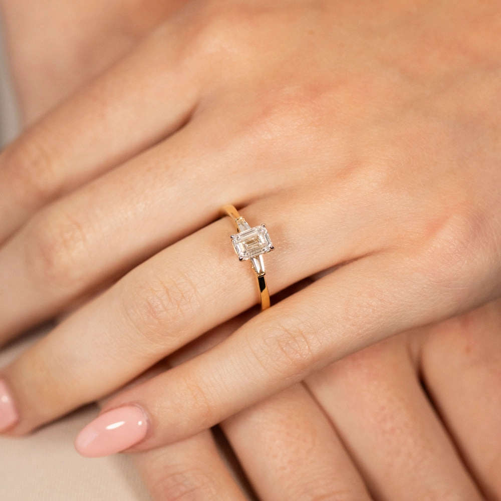 Luminesce Lab Grown 18ct Yellow Gold 1.1 Carat Emerald Diamond Engagement Ring