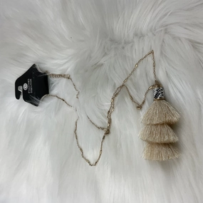 Necklace Charm By Clothes Mentor