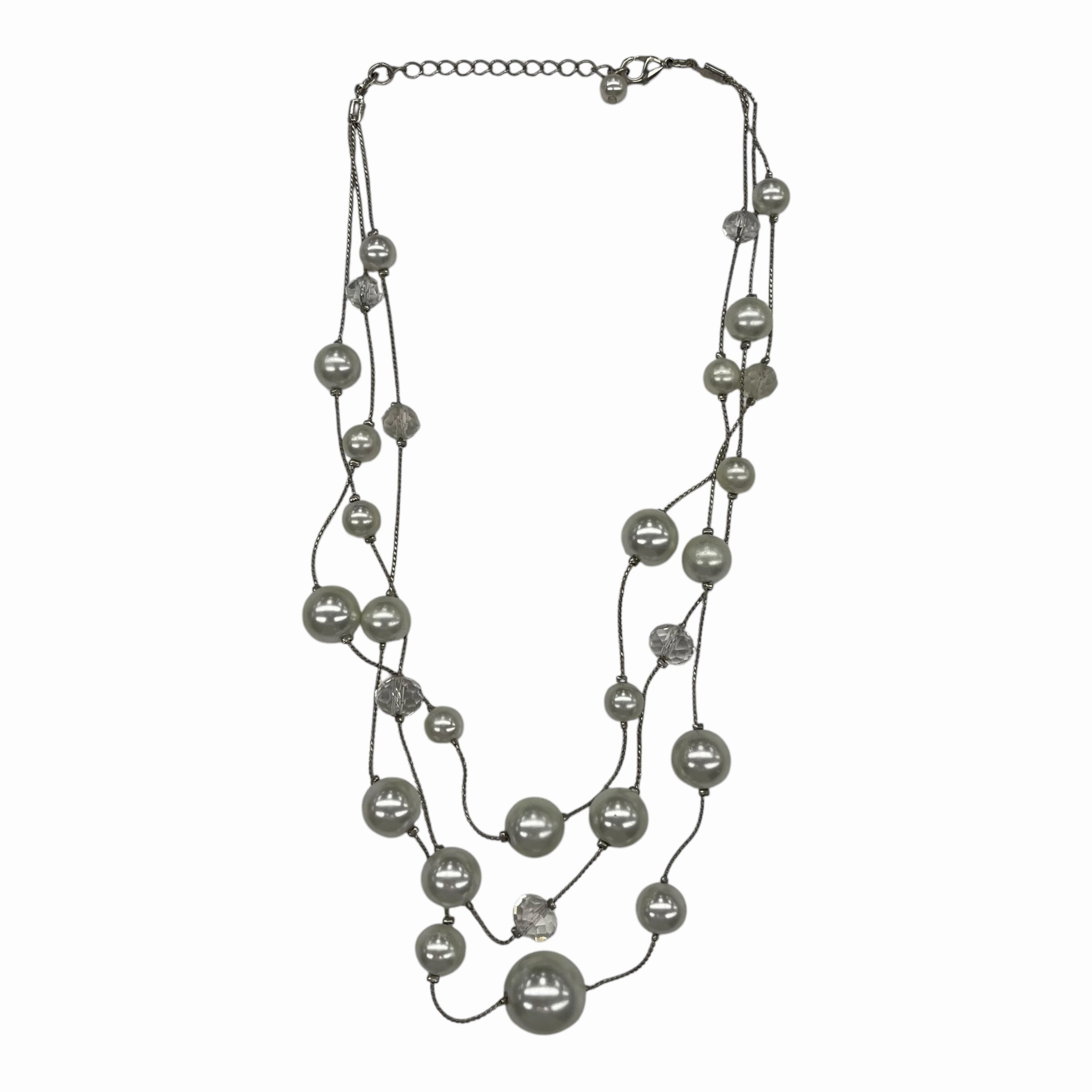 Necklace Layered By Clothes Mentor In Silver & White