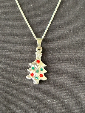 Necklace Pendant By Clothes Mentor