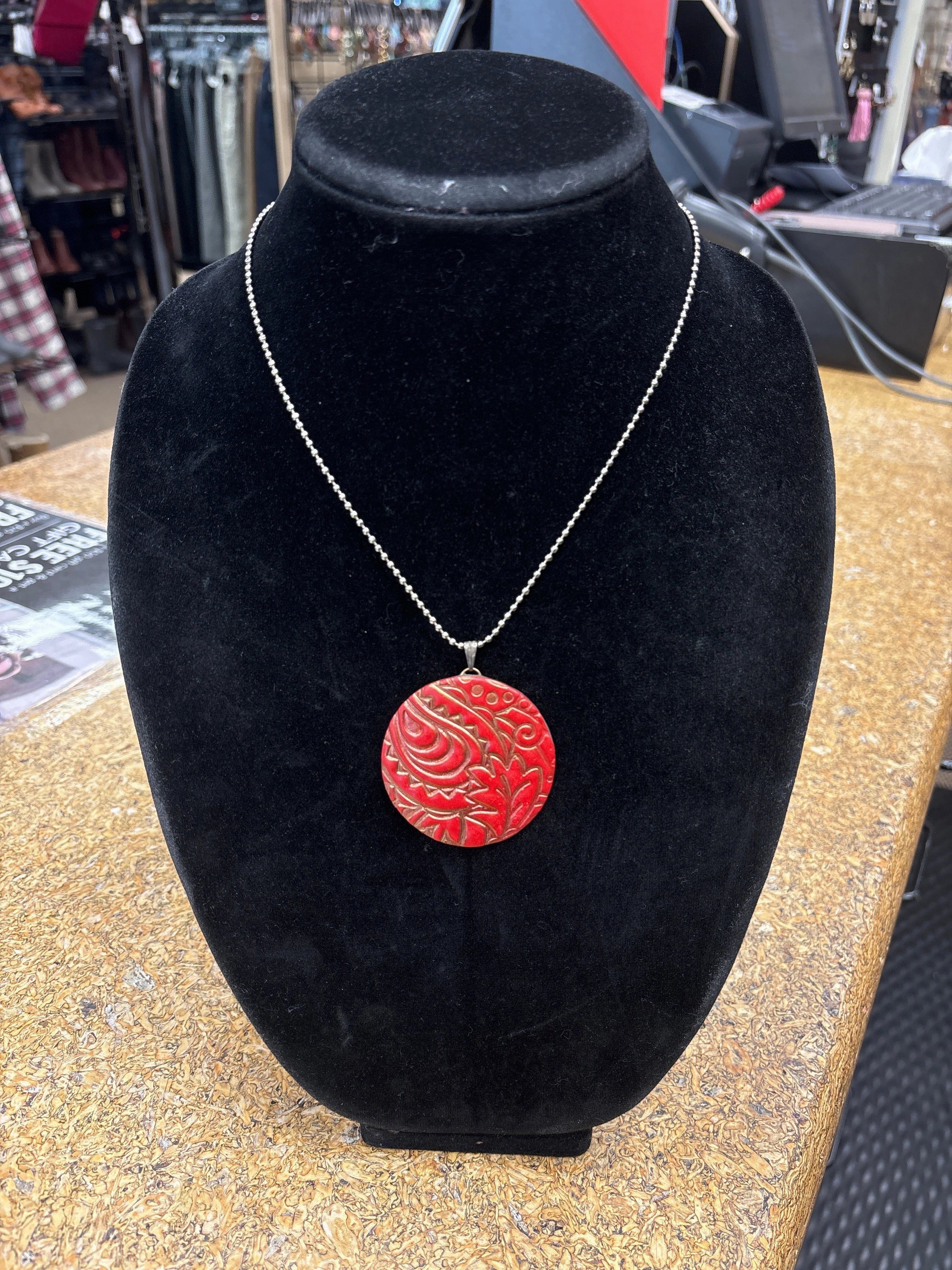 Necklace Pendant By Clothes Mentor
