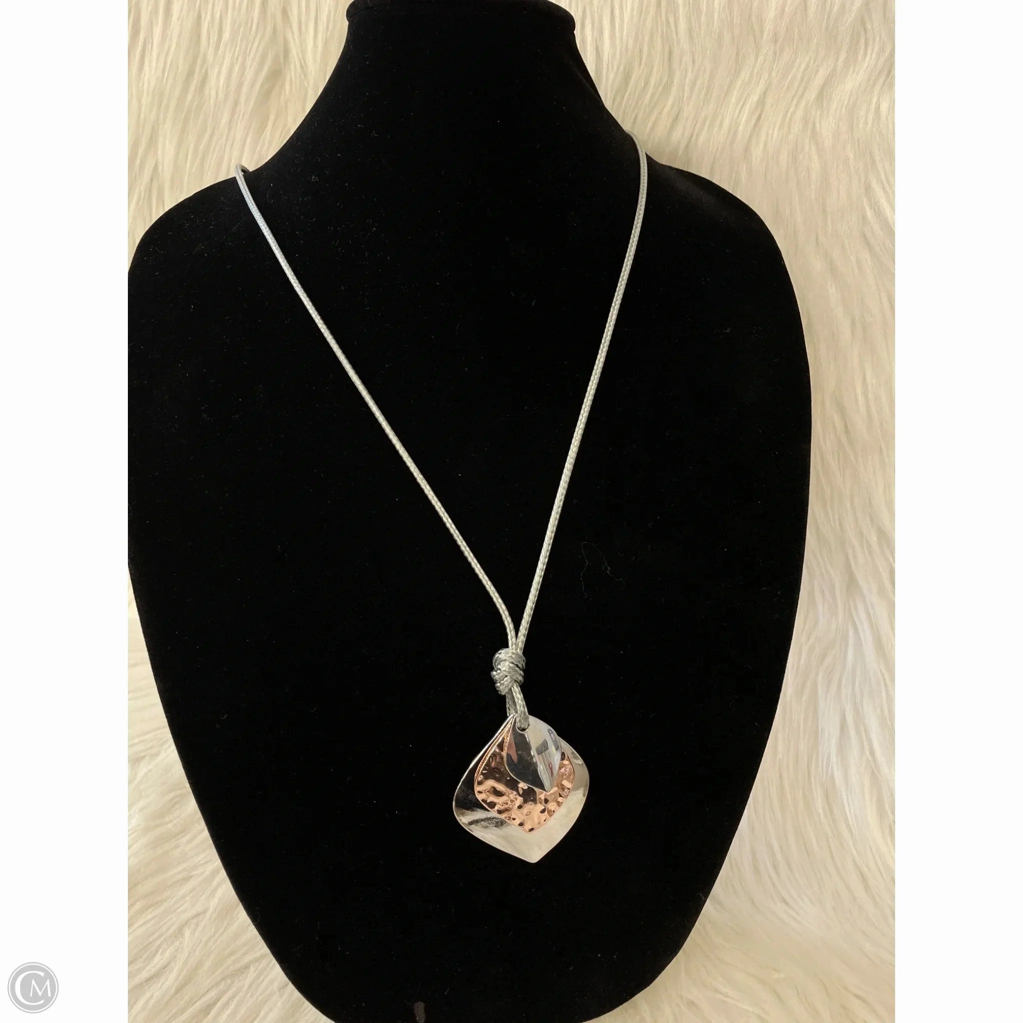 Necklace Pendant By Clothes Mentor