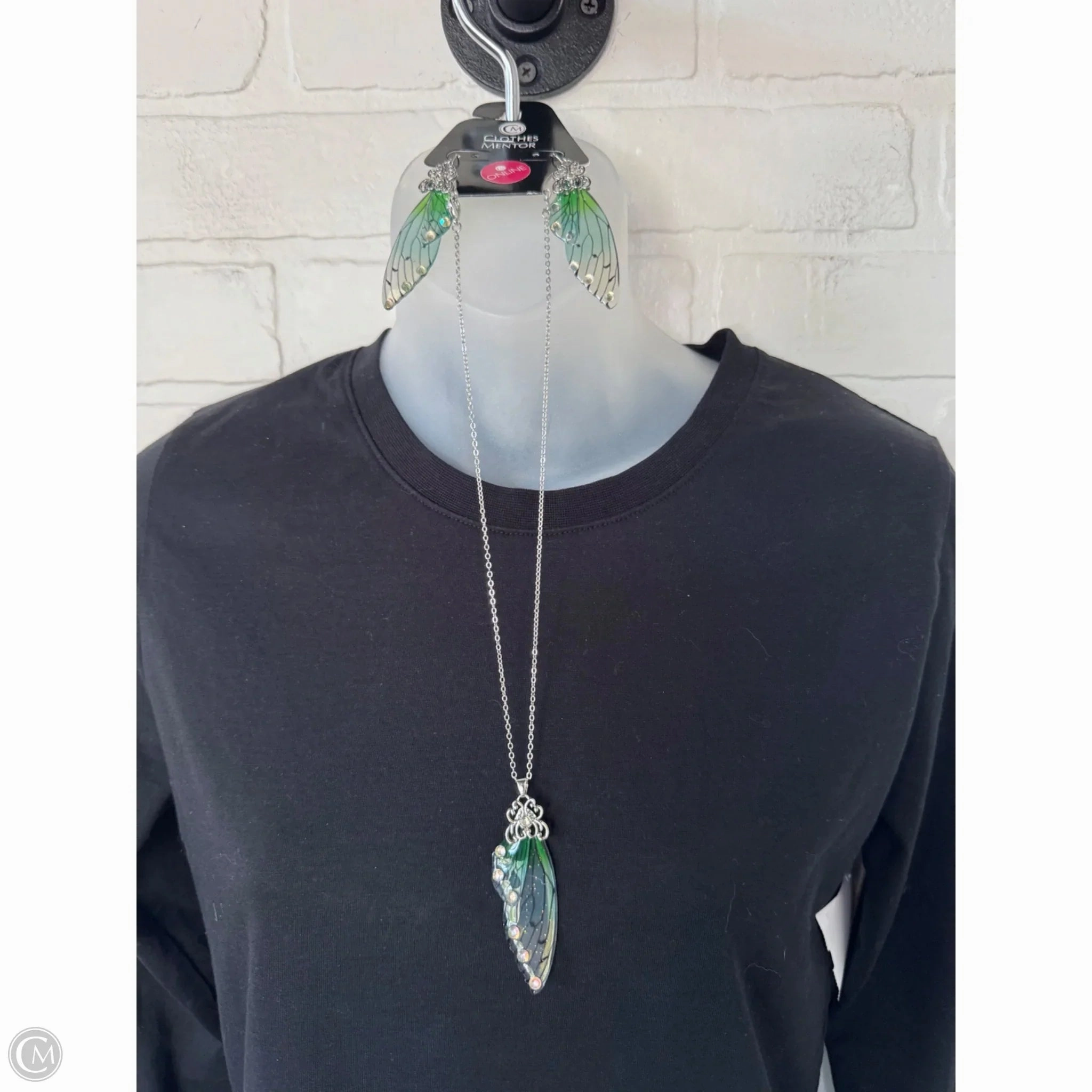 Necklace Set By Clothes Mentor