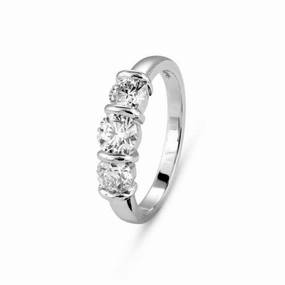 Platinum Bar Set Round Brilliant Cut Diamond Trilogy Ring