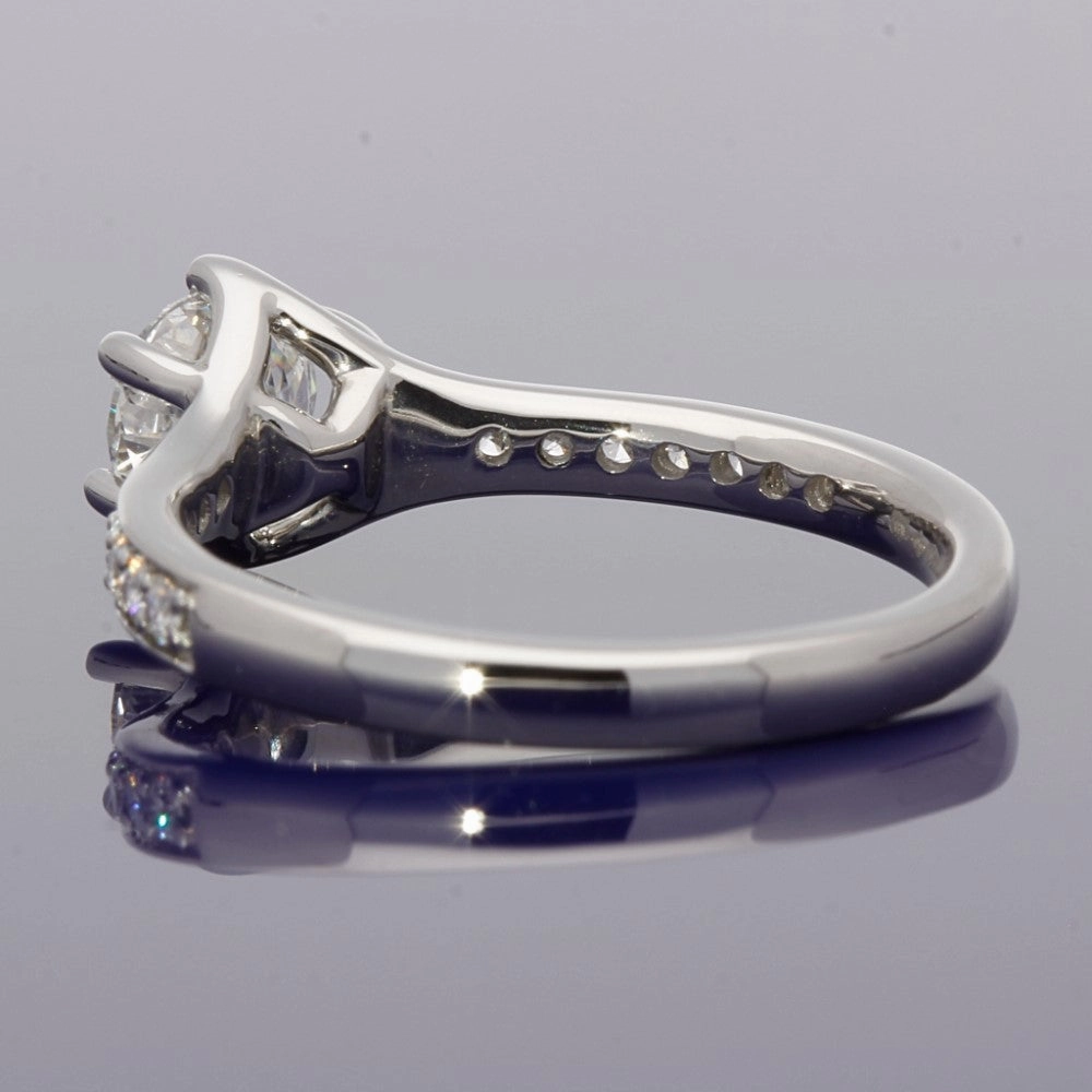 Platinum Certificated 0.90ct Round Brilliant Cut Diamond Solitaire Engagement Ring with Diamond Set Shoulders