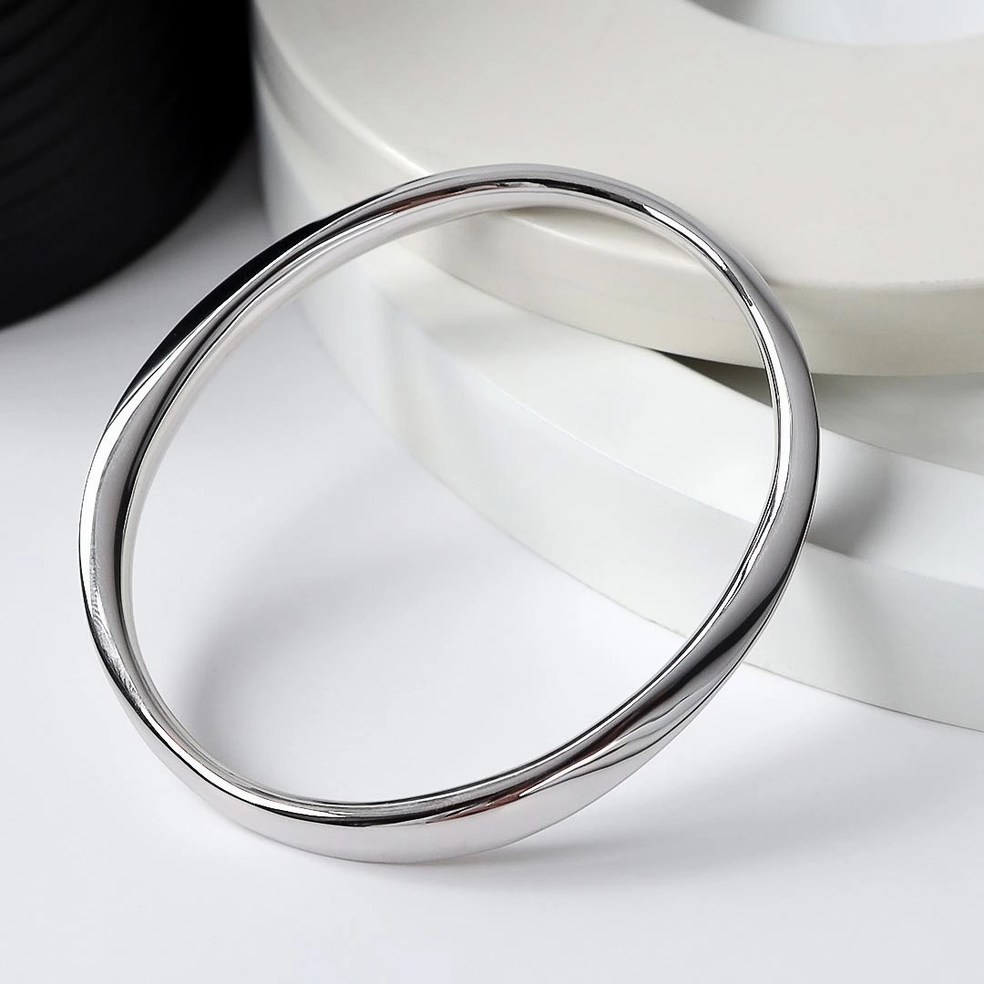 Silver Bevel Cirque Bangle