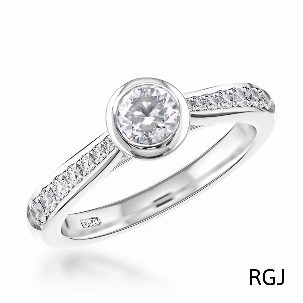 The Memoire Saona Platinum 0.41ct Round Brilliant Cut Diamond Solitaire Engagement Ring With 0.14ct Diamond Set Shoulders